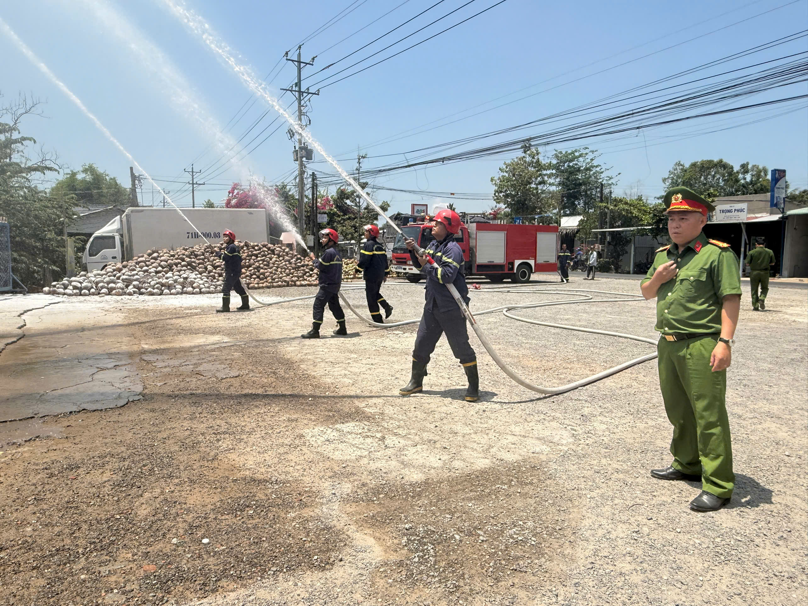  Quới Điền diễn tập phòng cháy chữa cháy